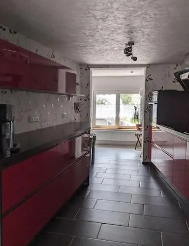 Chester Nyaraló Naumburg